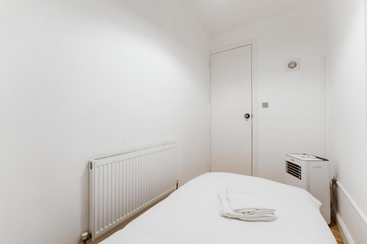 Great Rooms In Stepney Green Station - 12 Лондон Экстерьер фото